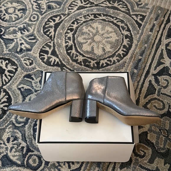 White House Black Market Silver Ankle Boots with Modern Design - Picture 4 of 10